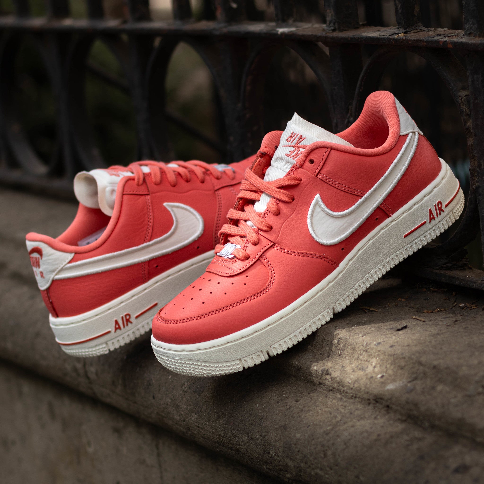 NIKE AIR FORCE ONE LOW DANCE MAGIC EMBER W