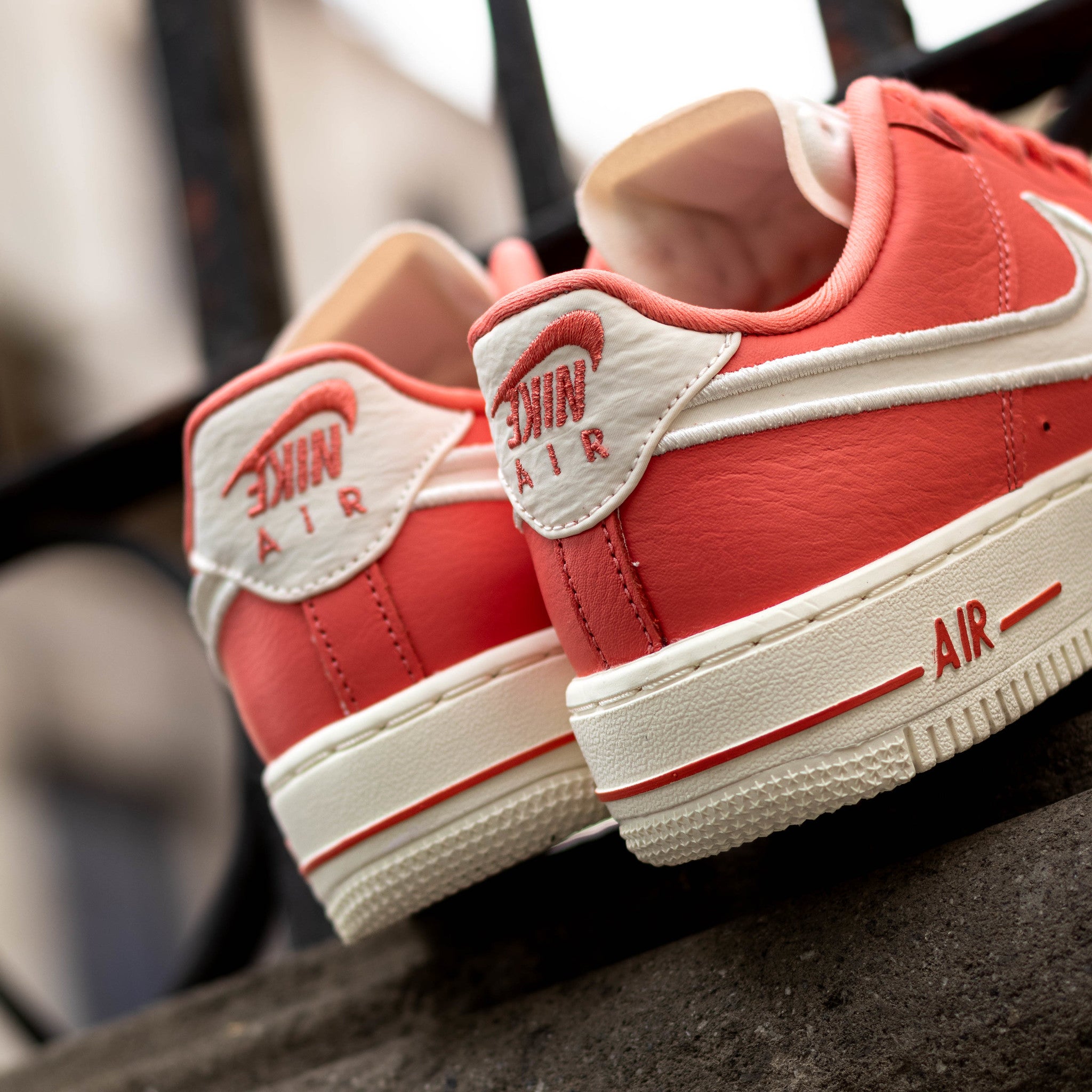 NIKE AIR FORCE ONE LOW DANCE MAGIC EMBER W