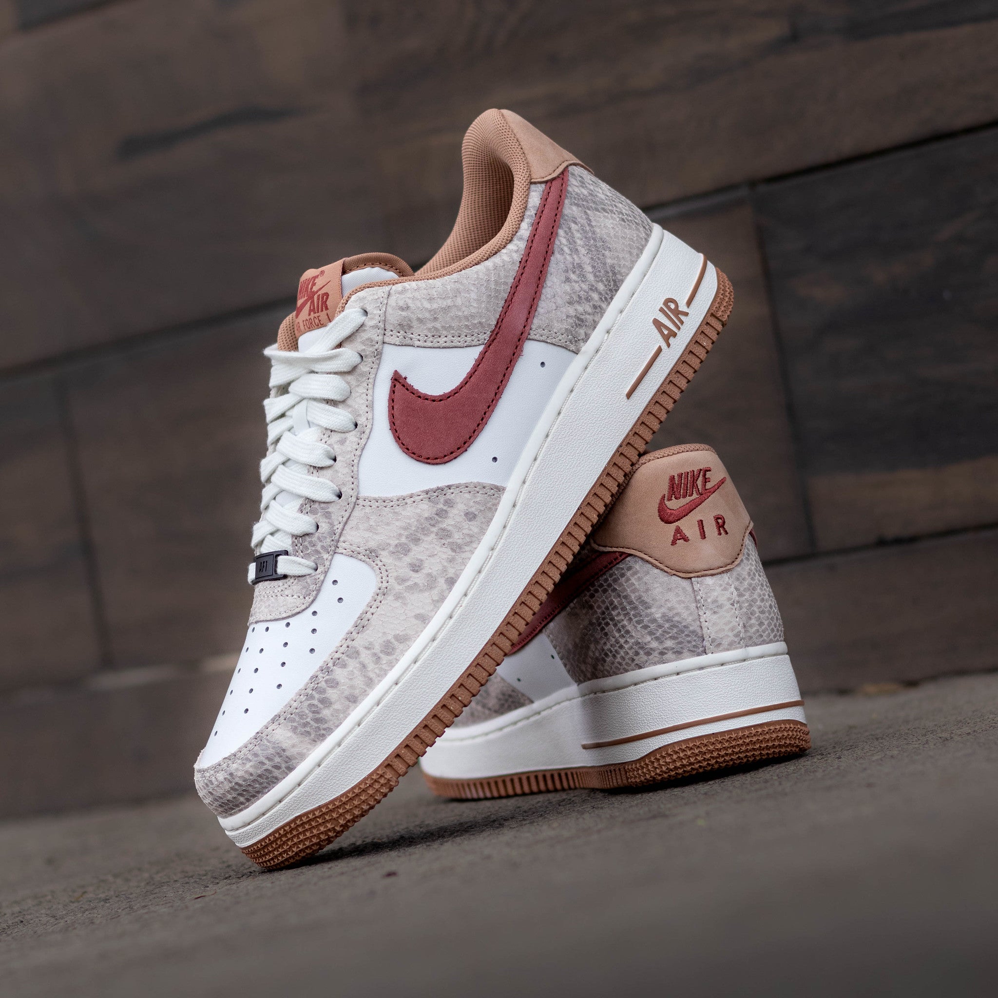 NIKE AIR FORCE ONE LOW SNAKESKIN CANYON