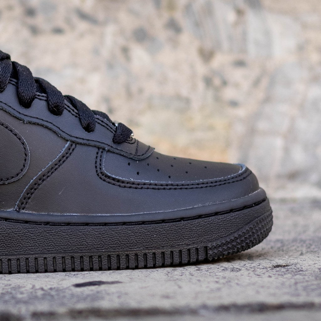 NIKE AIR FORCE ONE LOW TRIPLE BLACK GS
