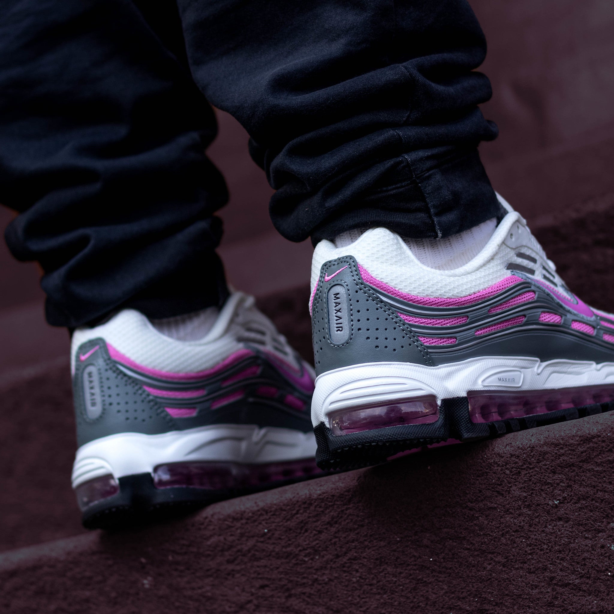 NIKE AIR MAX TL 2.5 PLAYFUL PINK WHITE