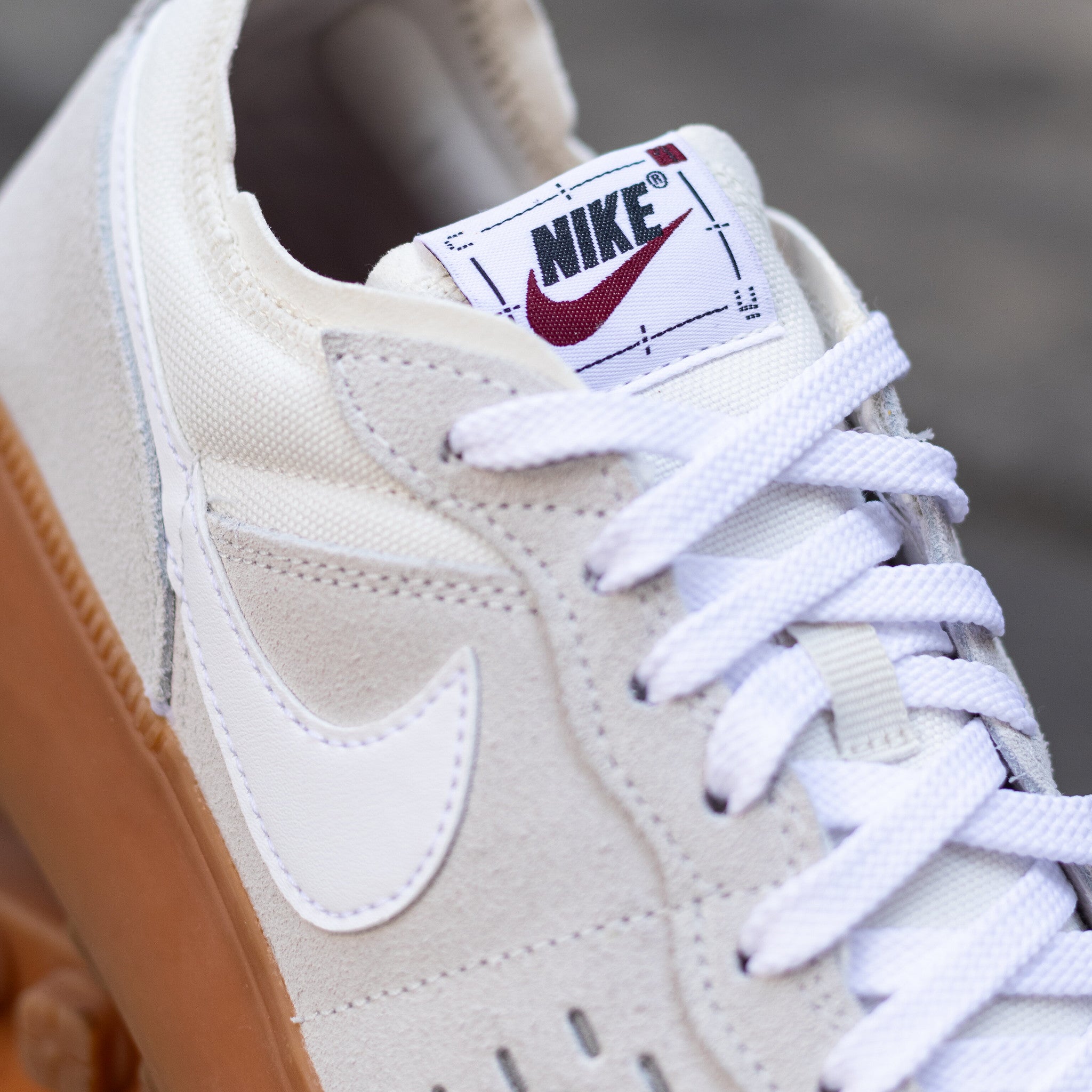 NIKE C1TY VAST GREY GUM