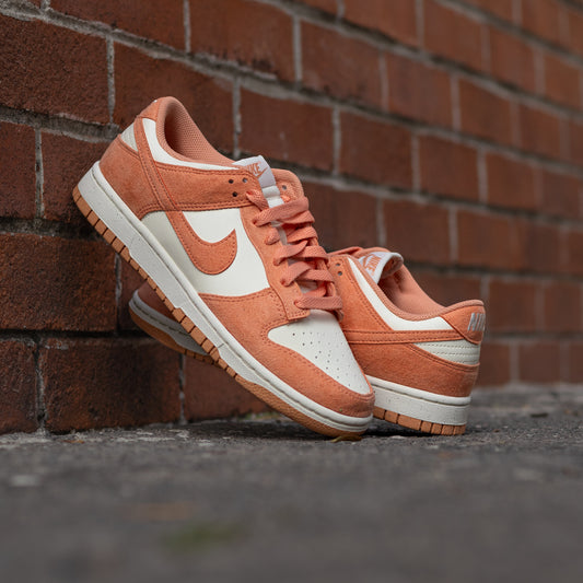 NIKE DUNK LOW APRICOT AGATE W
