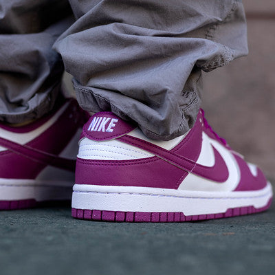 NIKE DUNK LOW HOT FUCHSIA W