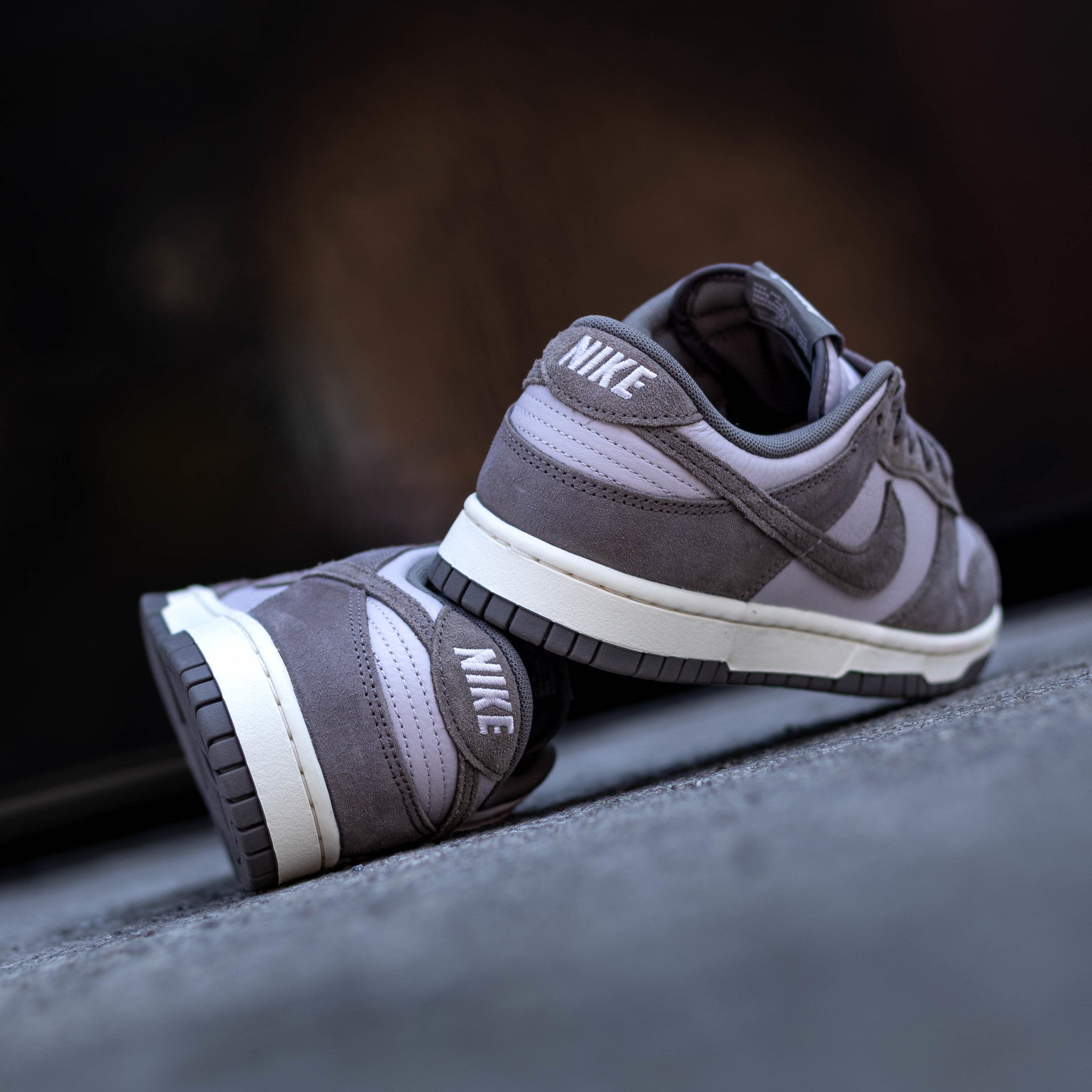 NIKE DUNK LOW PLATINUM VIOLET CAVE STONE
