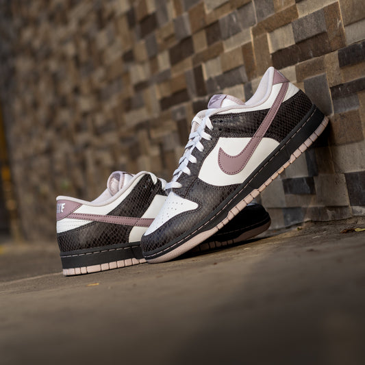 NIKE DUNK LOW SNAKESKIN MEDIUM