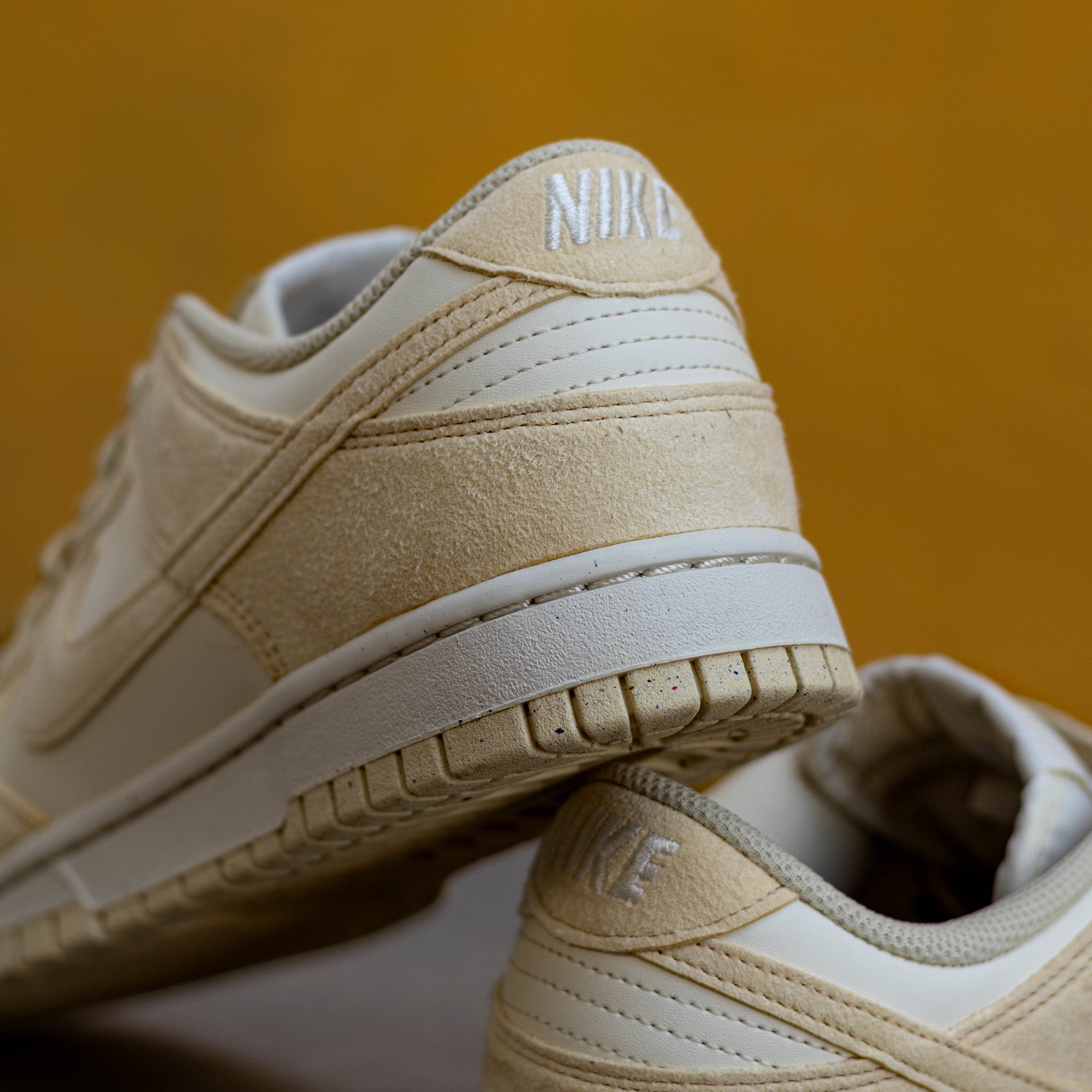 NIKE DUNK LOW SOFT PEARL BEACH W