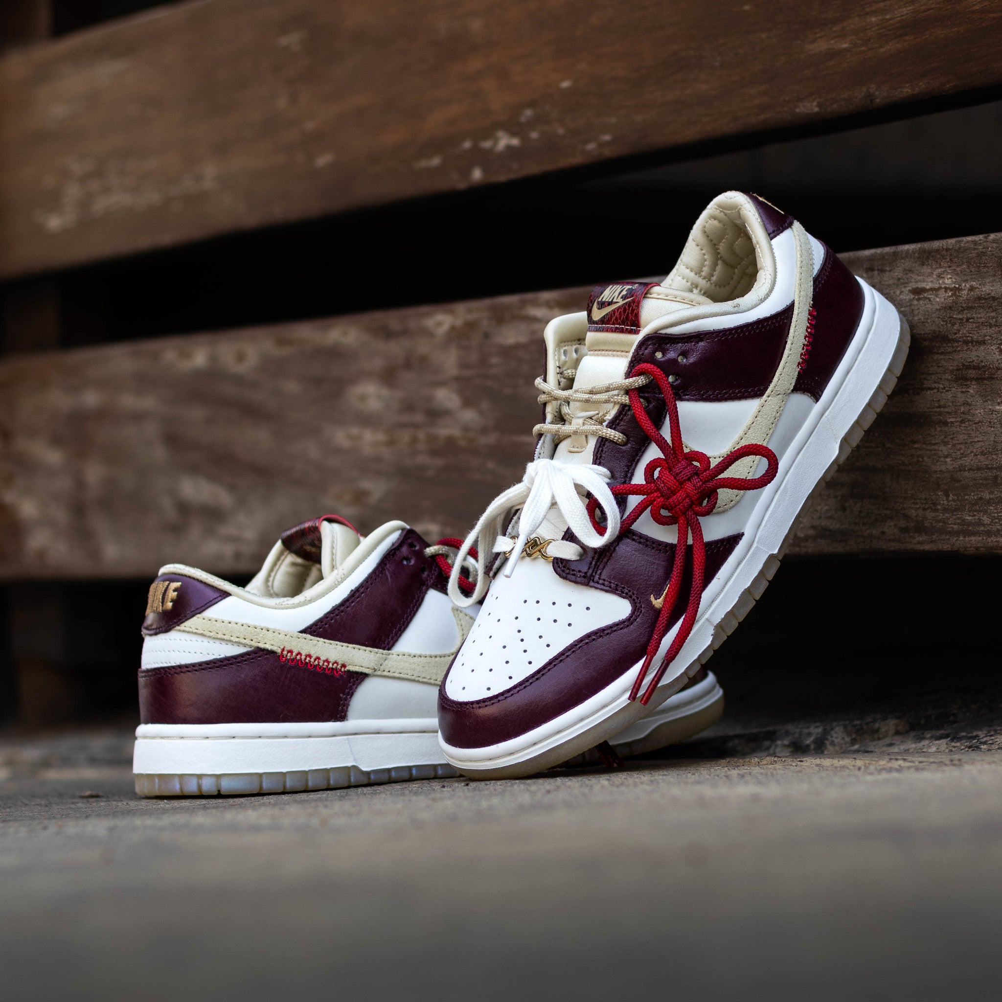 NIKE DUNK LOW YEAR OF THE SNAKE W