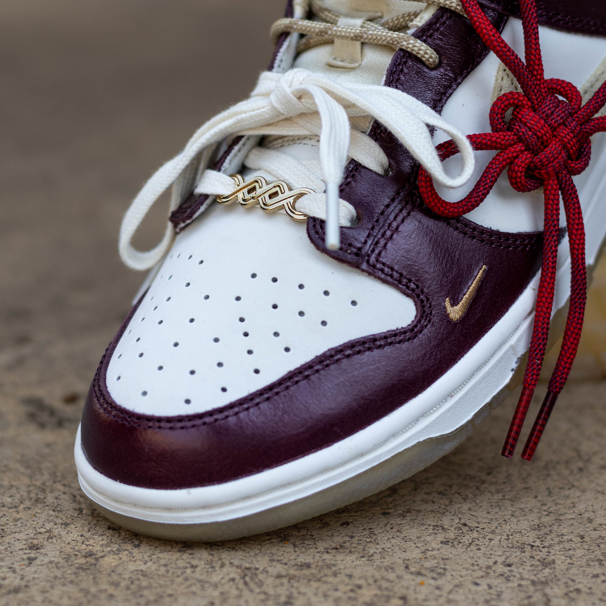 NIKE DUNK LOW YEAR OF THE SNAKE W