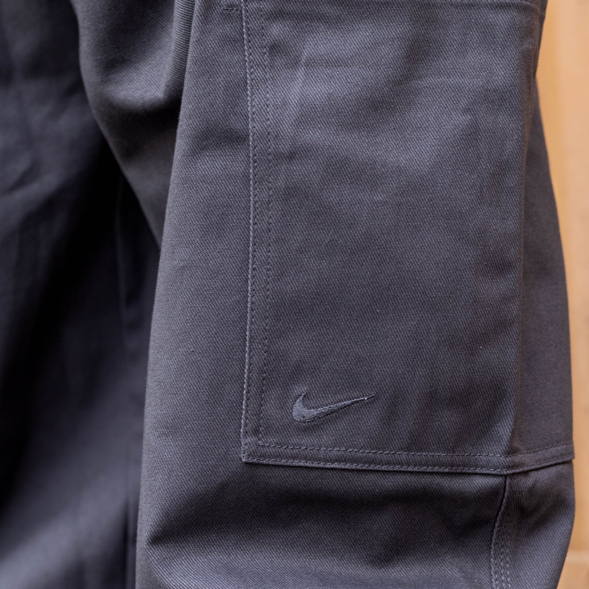 NIKE LIFE UTILITY PANTS ANTHRACITE