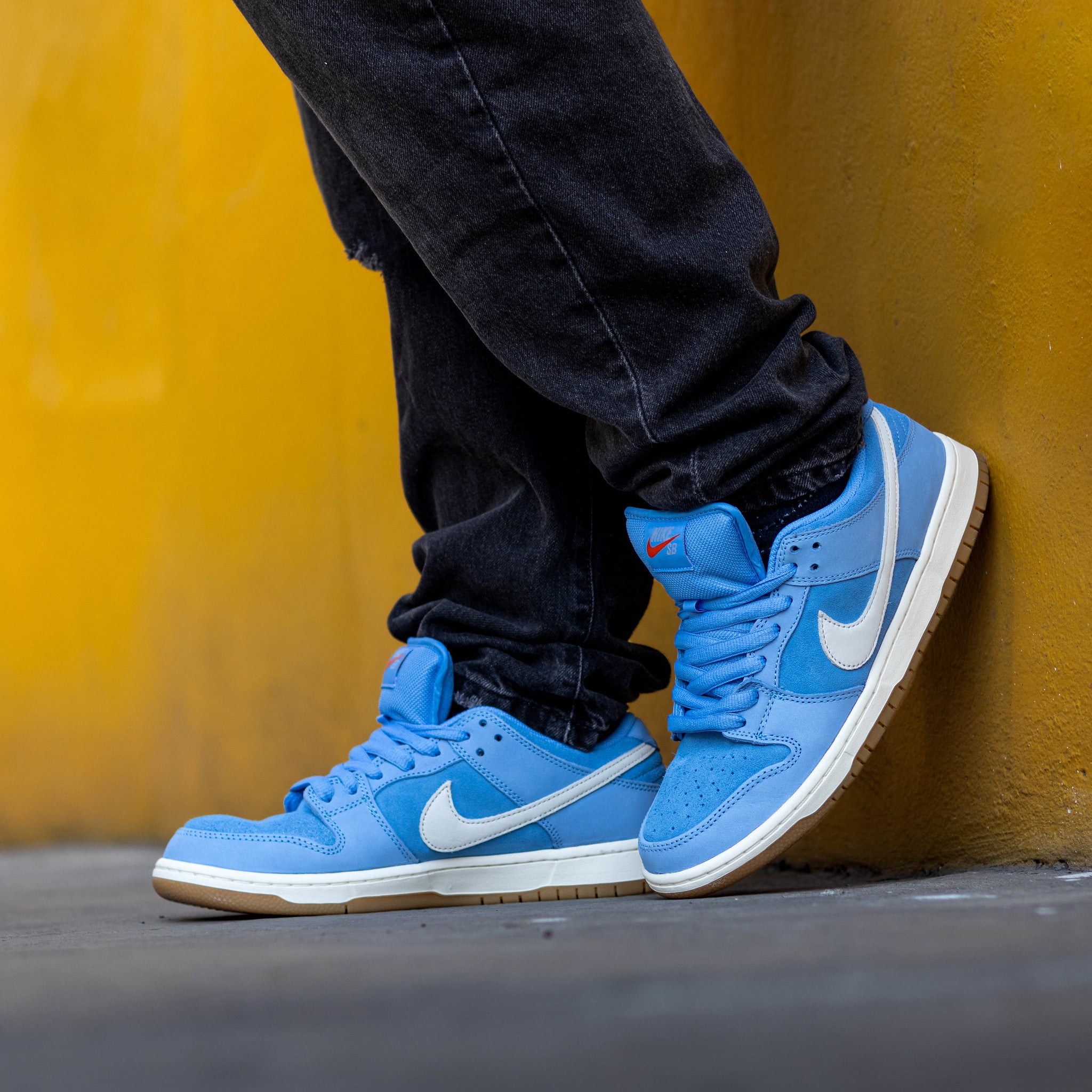 NIKE SB DUNK LOW UNIVERSITY BLUE GUM