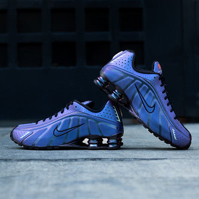 NIKE SHOX R4 IRIDESCENT-HQ3446-001-A