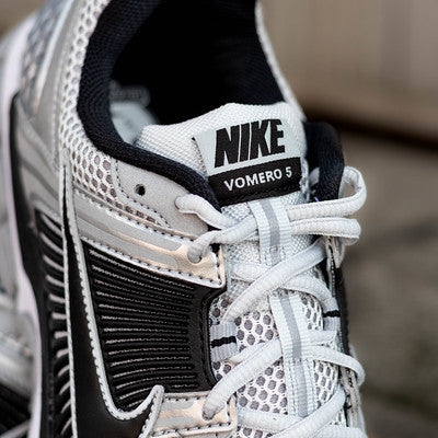 NIKE ZOOM VOMERO 5 METALLIC SILVER BLACK-FJ4151-004-C