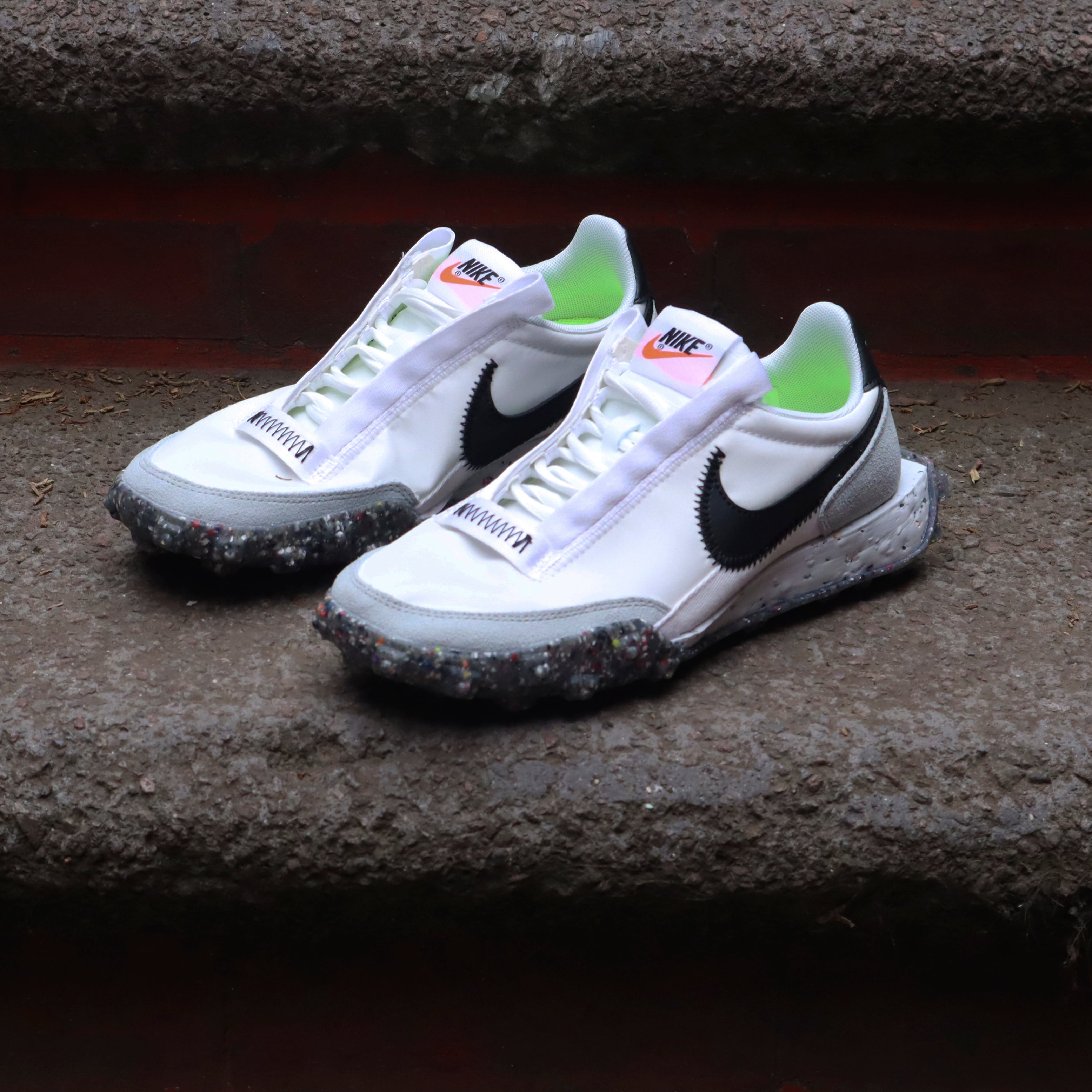 NIKE WAFFLE RACER CRATER WHITE
